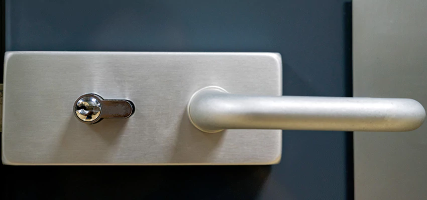 Change Patio Door Locks in Hillsborough, California