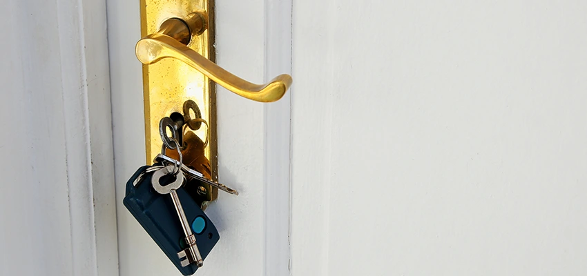 Broken Door Key Extraction in Hillsborough, CA