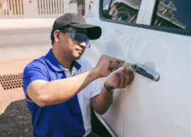 Car Locksmith in Hillsborough, CA